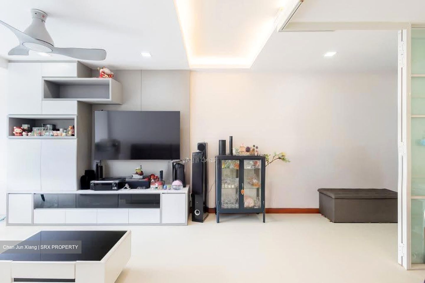 Waterfront Waves (D16), Condominium #610432661
